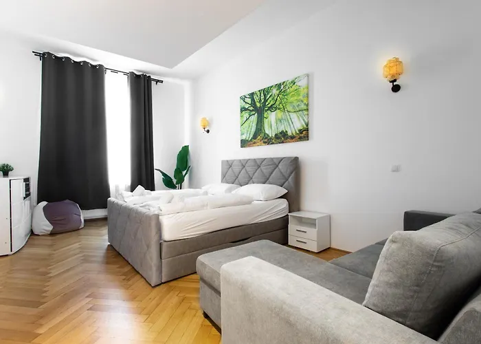 Apartments 4 You Red Star 8